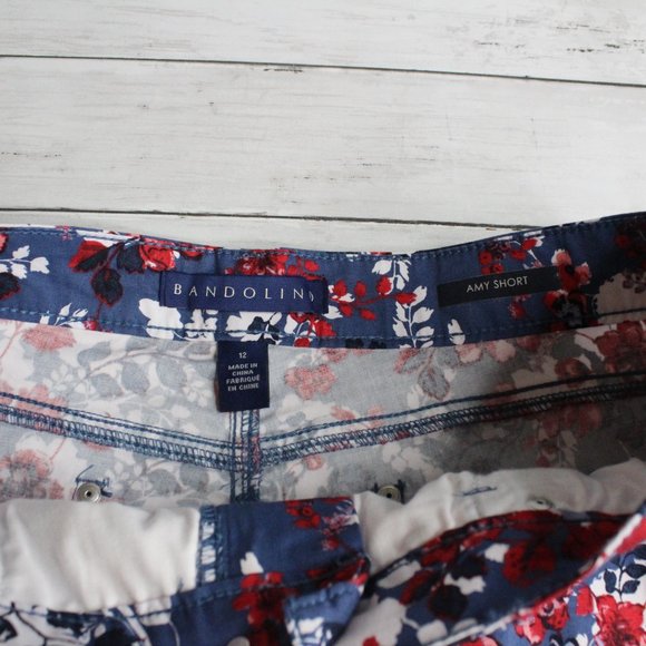 Bandolino Women's Floral Denim Shorts Size 12 Amy Short Blue Red White - Picture 5 of 6